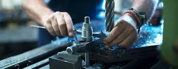 Usinagem De Peças Usinagem De Peças