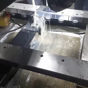 Eletroerosão a fio cnc